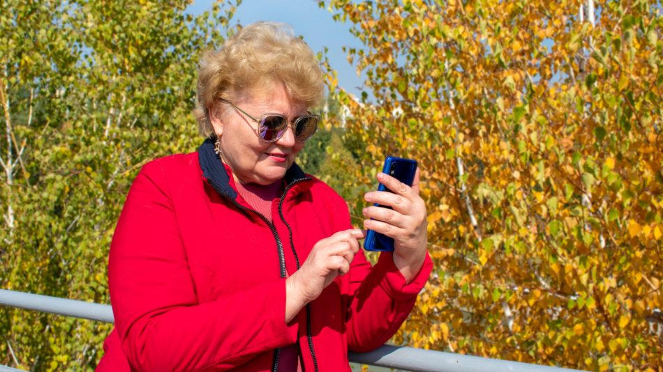 L'intérêt d'un mobile adapté aux seniors